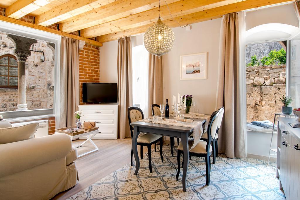 Heritage Suites Zanini Hvar Town Luaran gambar