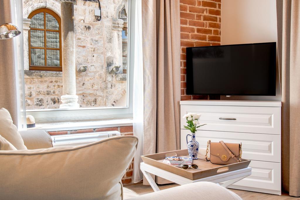 Heritage Suites Zanini Hvar Town Luaran gambar