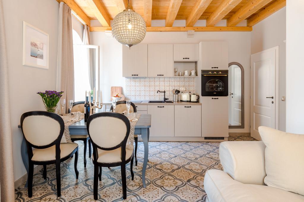 Heritage Suites Zanini Hvar Town Luaran gambar