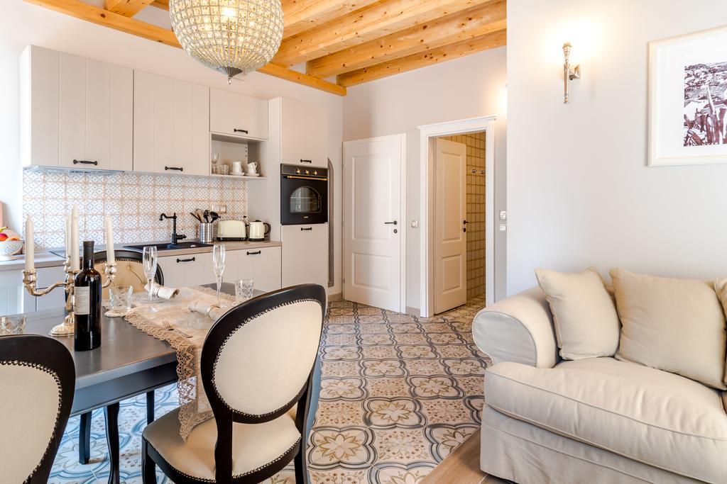 Heritage Suites Zanini Hvar Town Luaran gambar