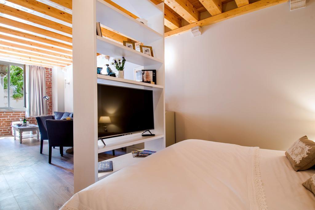 Heritage Suites Zanini Hvar Town Luaran gambar
