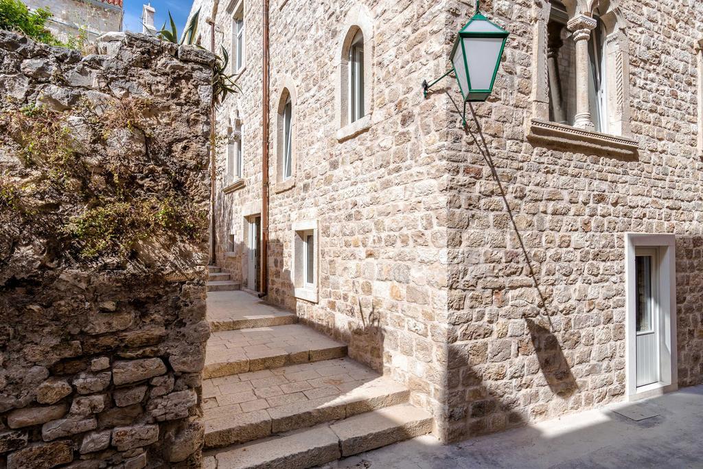 Heritage Suites Zanini Hvar Town Luaran gambar